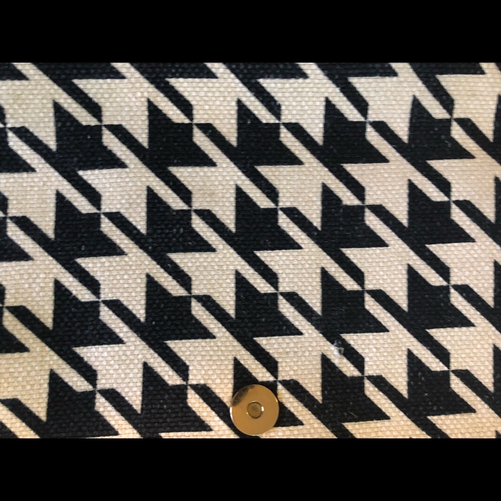 Houndstooth Purse Used - Picture 2 of 5